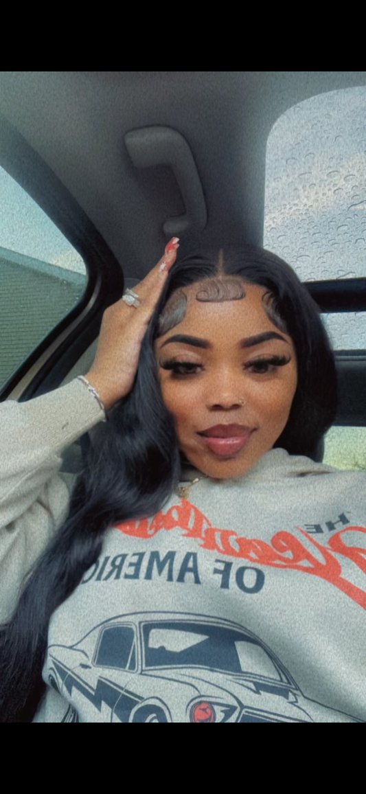 Body wave 32 in 13x6 beautiful melting HD lace 250 density very full